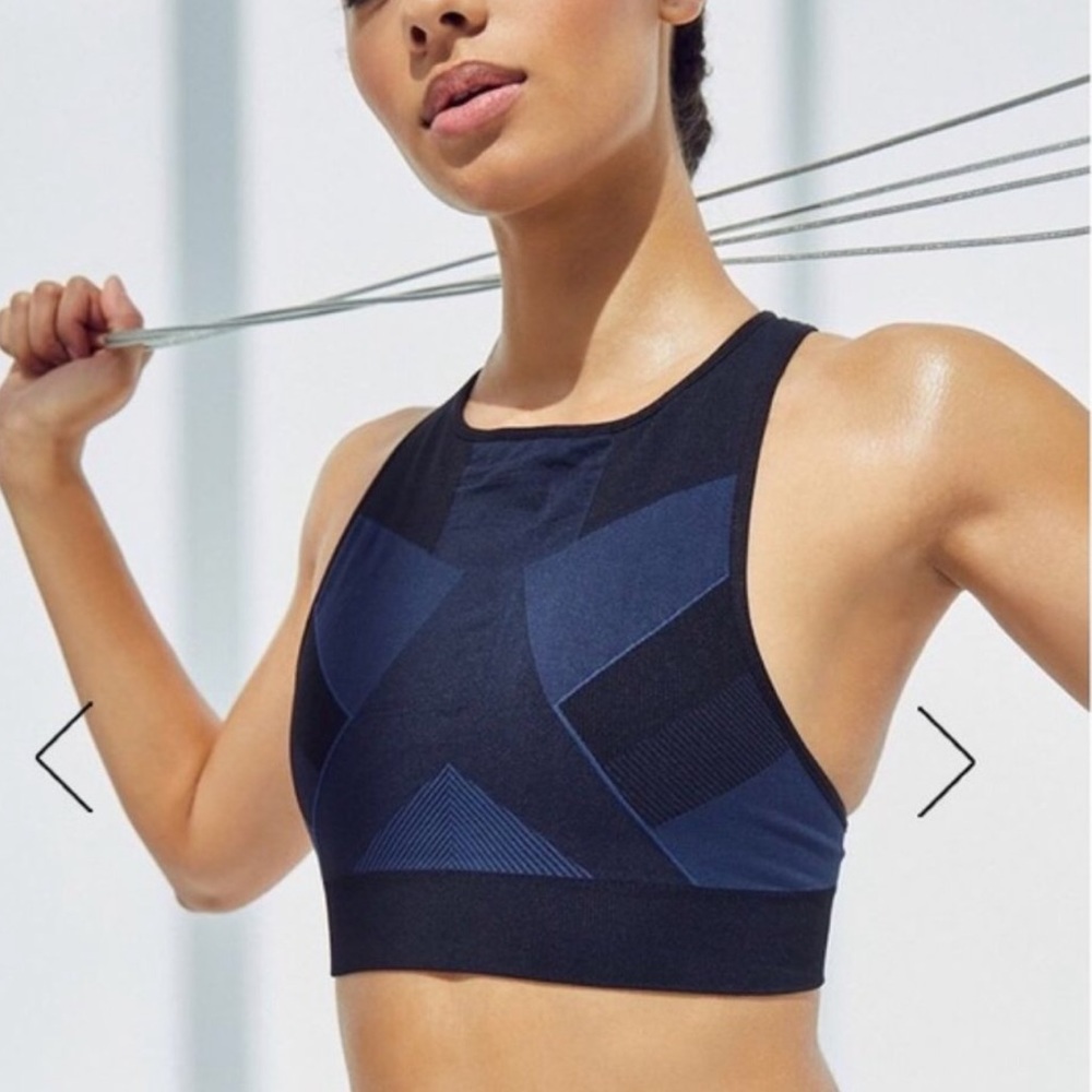 ALALA Set!  Score Seamless Leggings and Top Size M